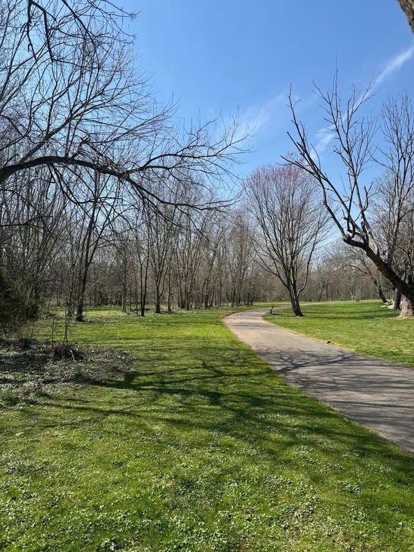 Kemper Park in Warminster - Photo 3