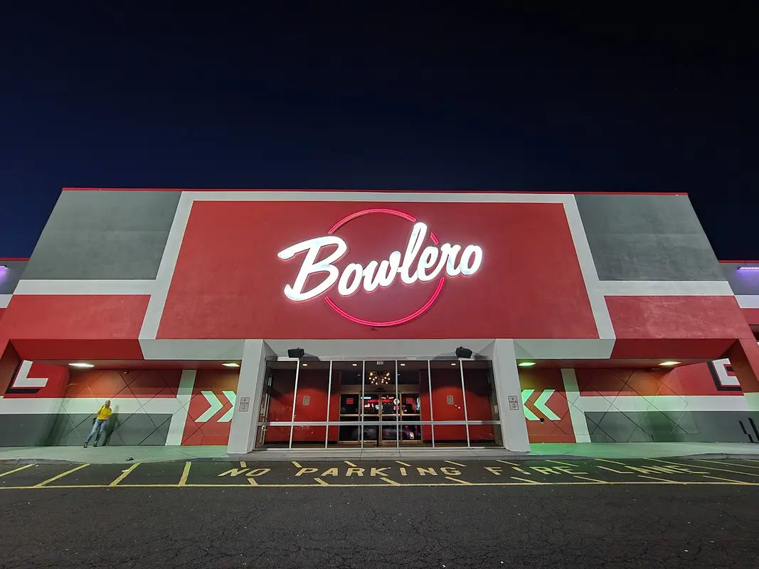 Lucky Strike Feasterville in Southampton - Photo 4