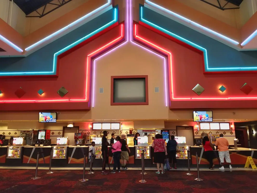 Regal UA Grant Plaza in Philadelphia - Photo 2