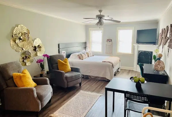 Hargrave House Bed & Breakfast in Doylestown - Photo 2