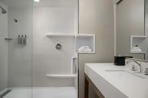 Courtyard by Marriott Philadelphia Bensalem in Bensalem - Photo 3