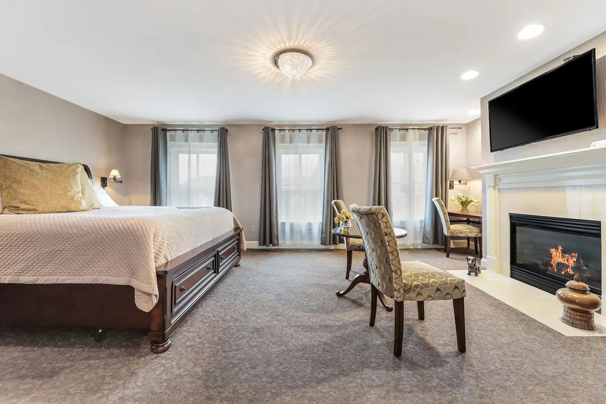 The Doylestown Inn in Doylestown - Photo 1