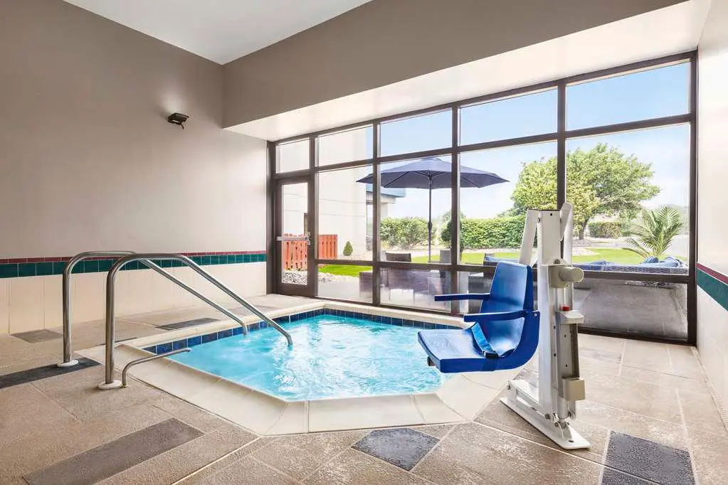 Hampton Inn Quakertown in Quakertown - Photo 2