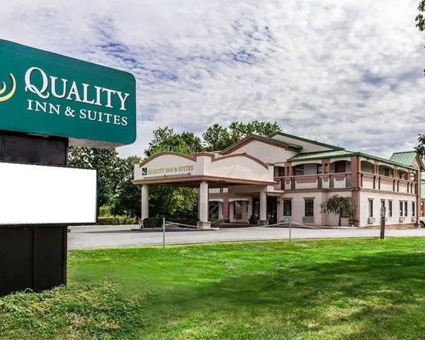 Quality Inn & Suites Quakertown-Allentown