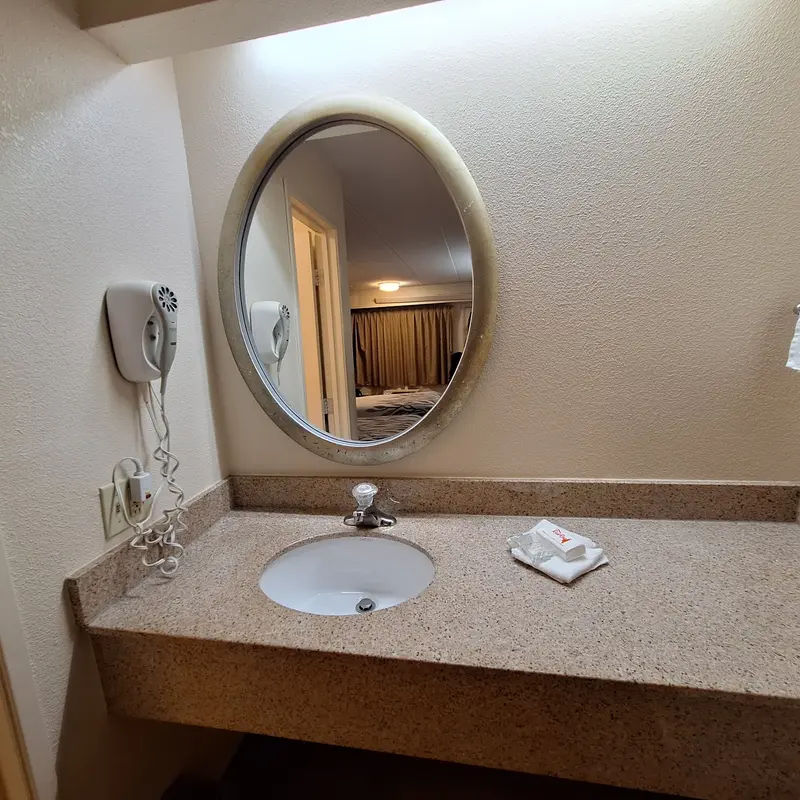 Red Roof Inn Philadelphia - Oxford Valley in Langhorne - Photo 2