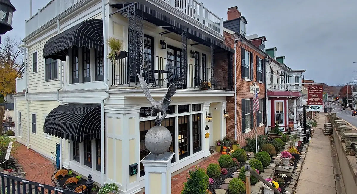 Olivia's Bridge Street Inn in New Hope - Photo 1