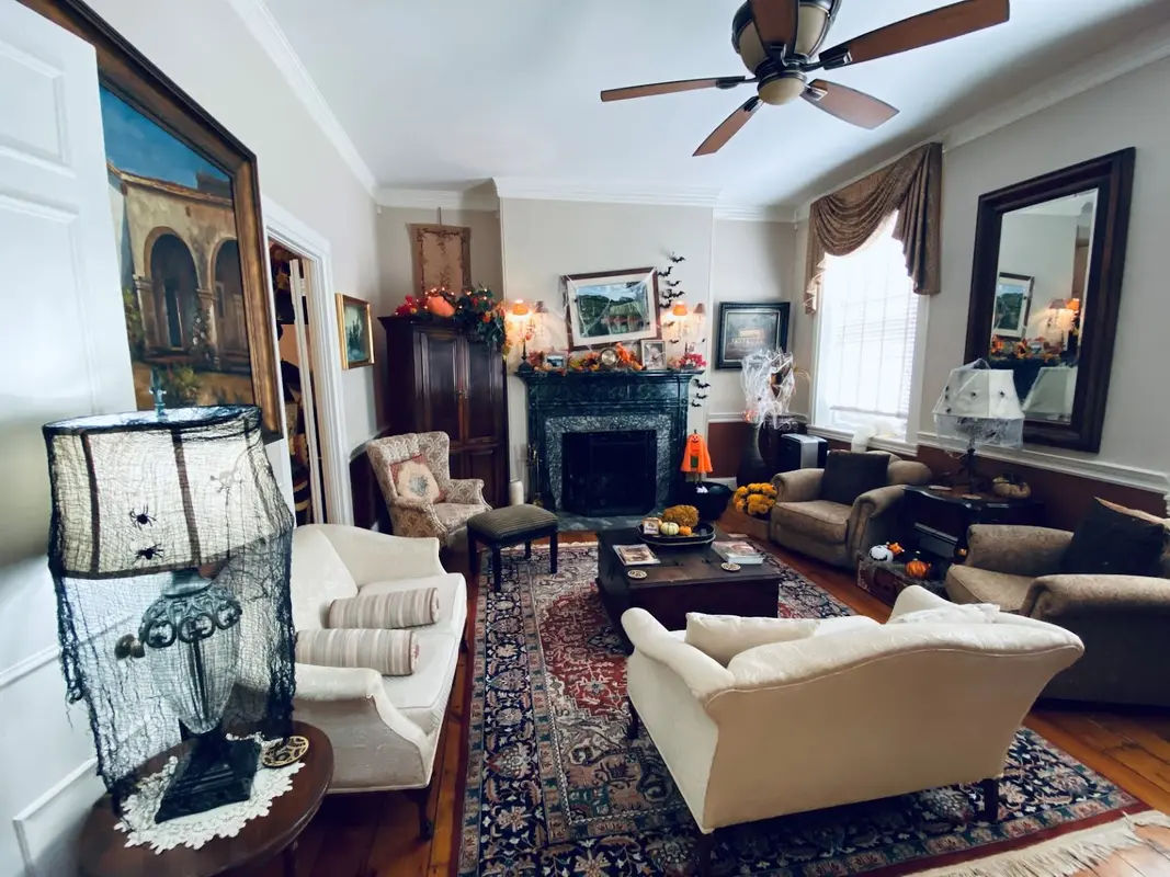 Olivia's Bridge Street Inn in New Hope - Photo 4