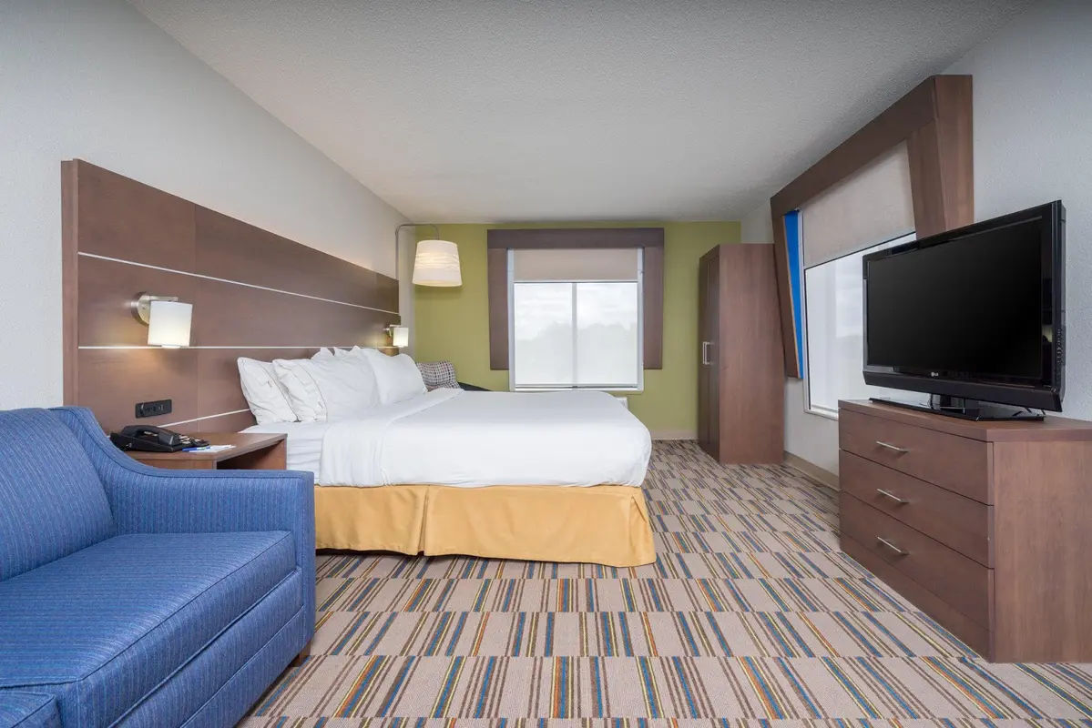 Holiday Inn Express & Suites Quakertown - Allentown Area by IHG in Quakertown - Photo 1