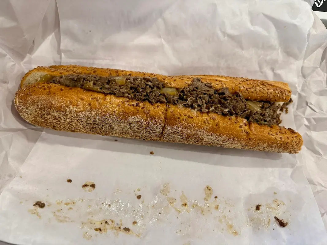 Lorenzo’s Pizza Steaks & Hoagies lll