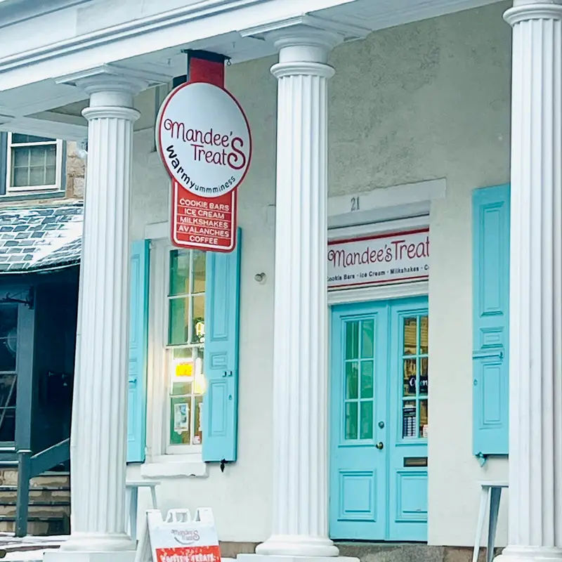 Mandee's Treats in Doylestown - Photo 1