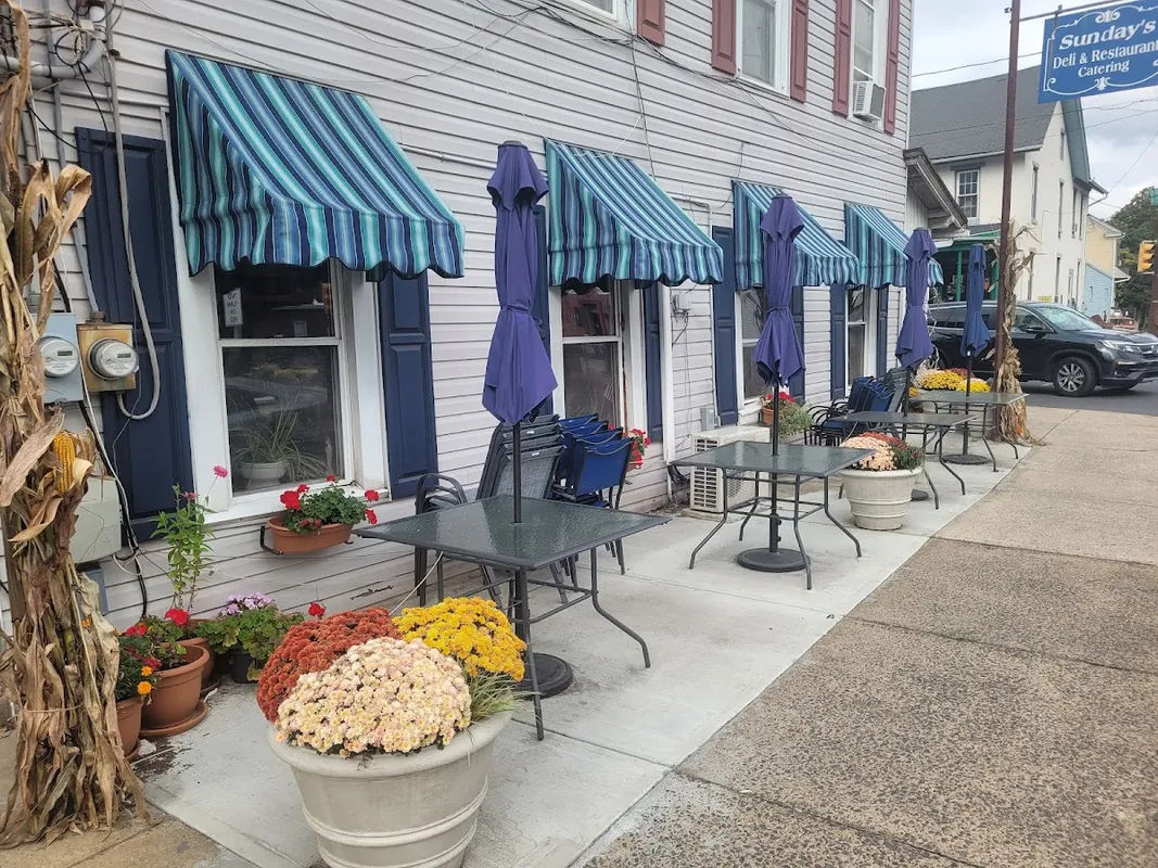 Sunday's Deli & Restaurant