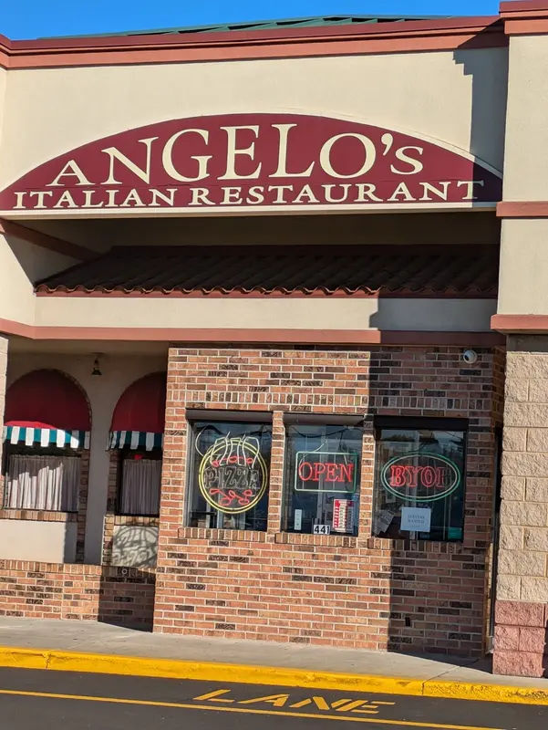 Angelo's Italian Restaurant & Pizzeria in Southampton - Photo 3