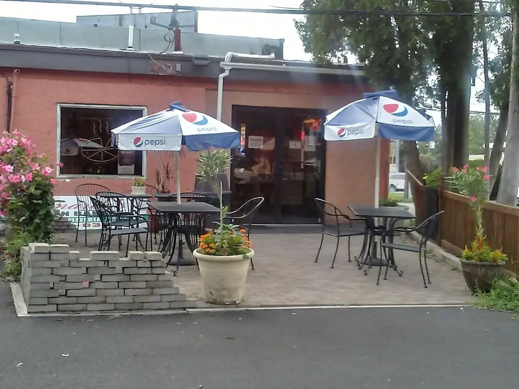 Leonardo's Italian Bakery