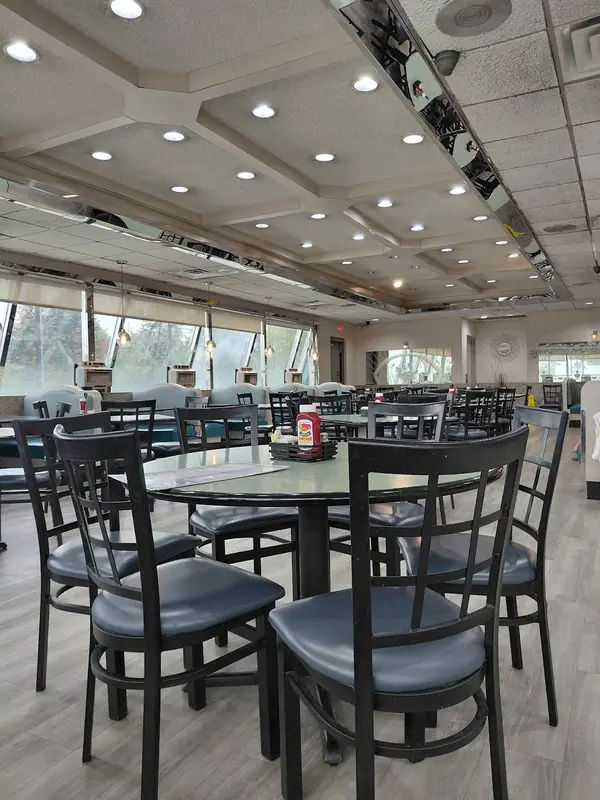 John's Plain & Fancy Diner photo 5