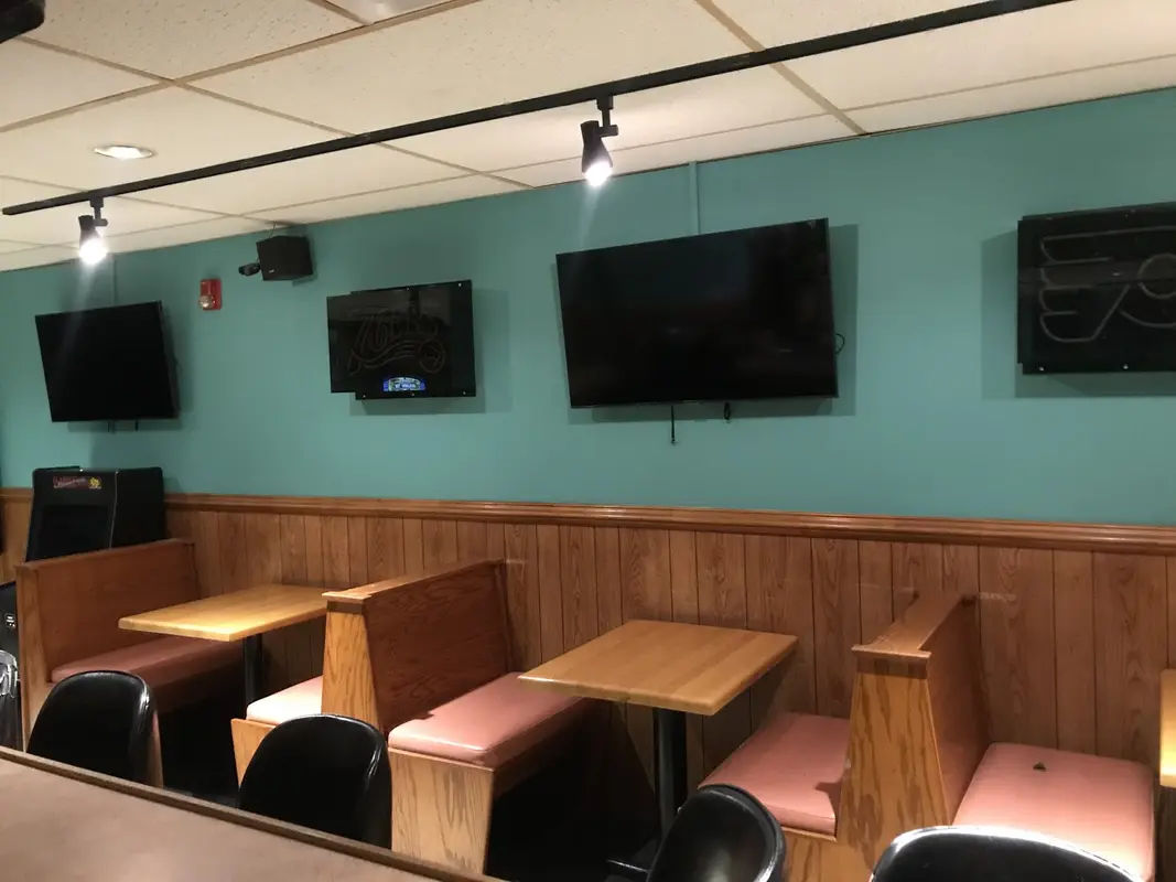 Pike's Pub in Southampton - Photo 1