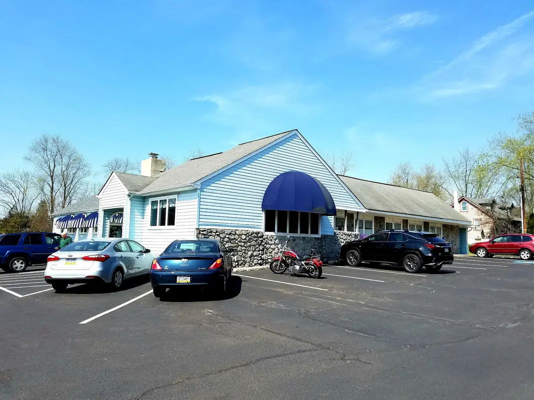 Roy Ann Diner photo 5