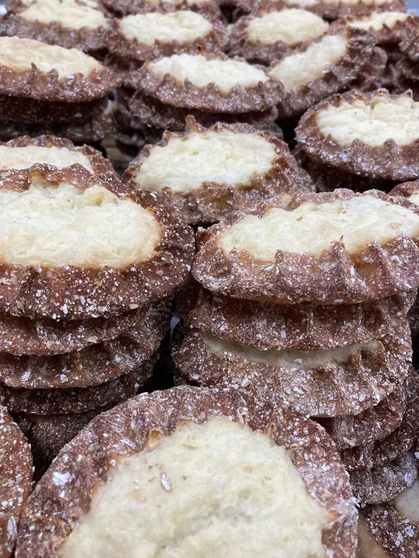 Arctic Swan Bakery in Riegelsville - Photo 4