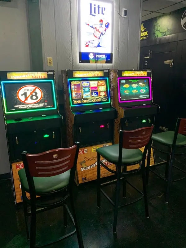 Slim's Irish Pub photo 5