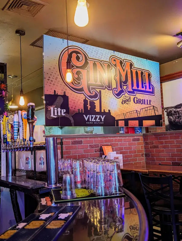 The Gin Mill and Grille in Northampton - Photo 4