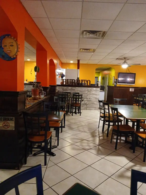 El Mariachi Restaurant in Plumsteadville - Photo 3