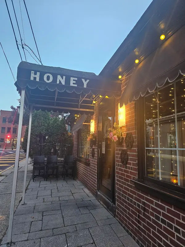 Honey photo 5