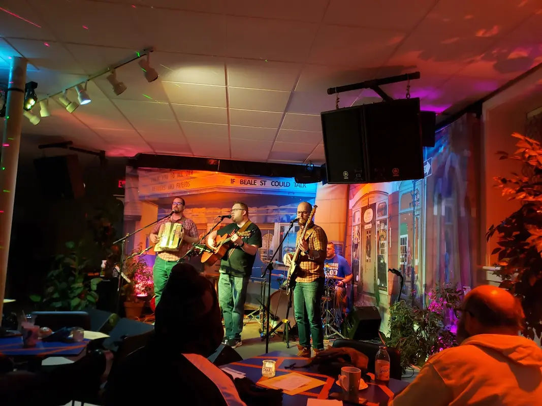 Karen's Place in Doylestown - Photo 2