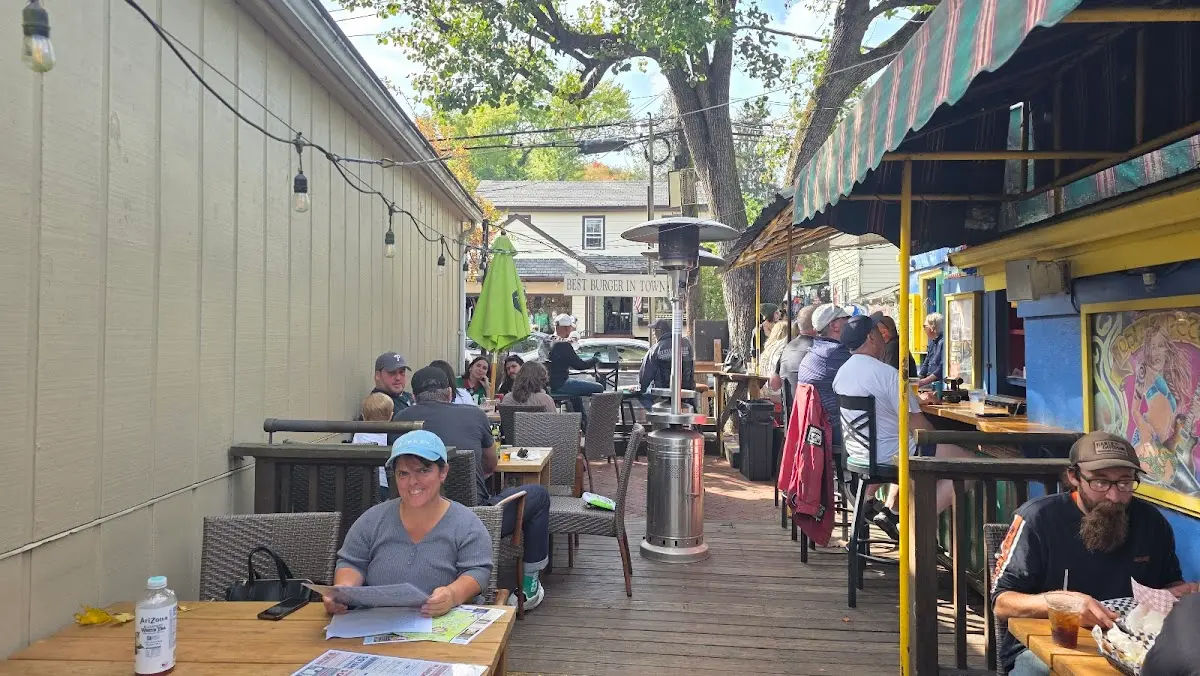 John & Peter's Place in New Hope - Photo 4