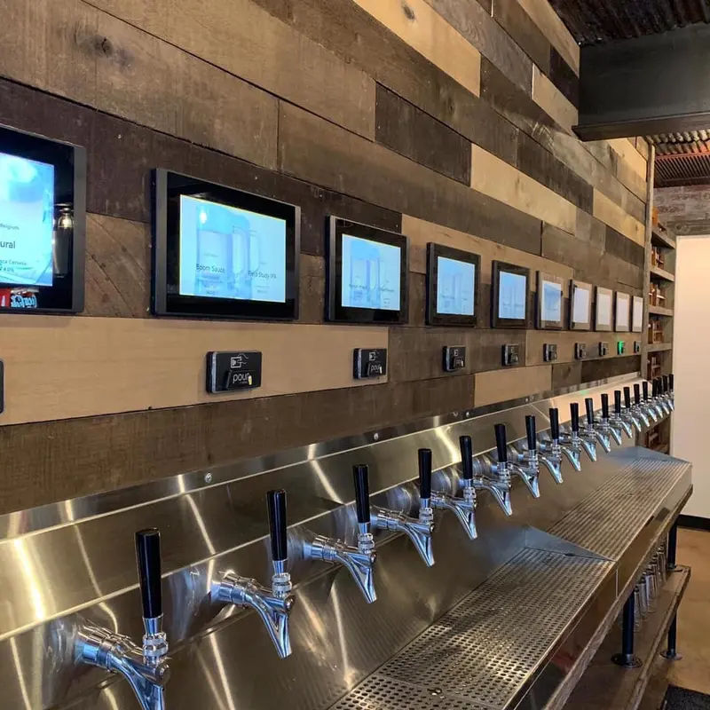 Vince’s Pizzeria and Taproom