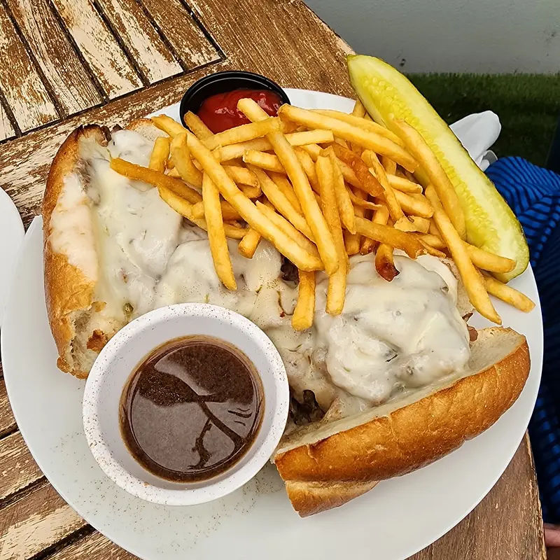 The Pineville Tavern in Pineville - Photo 2