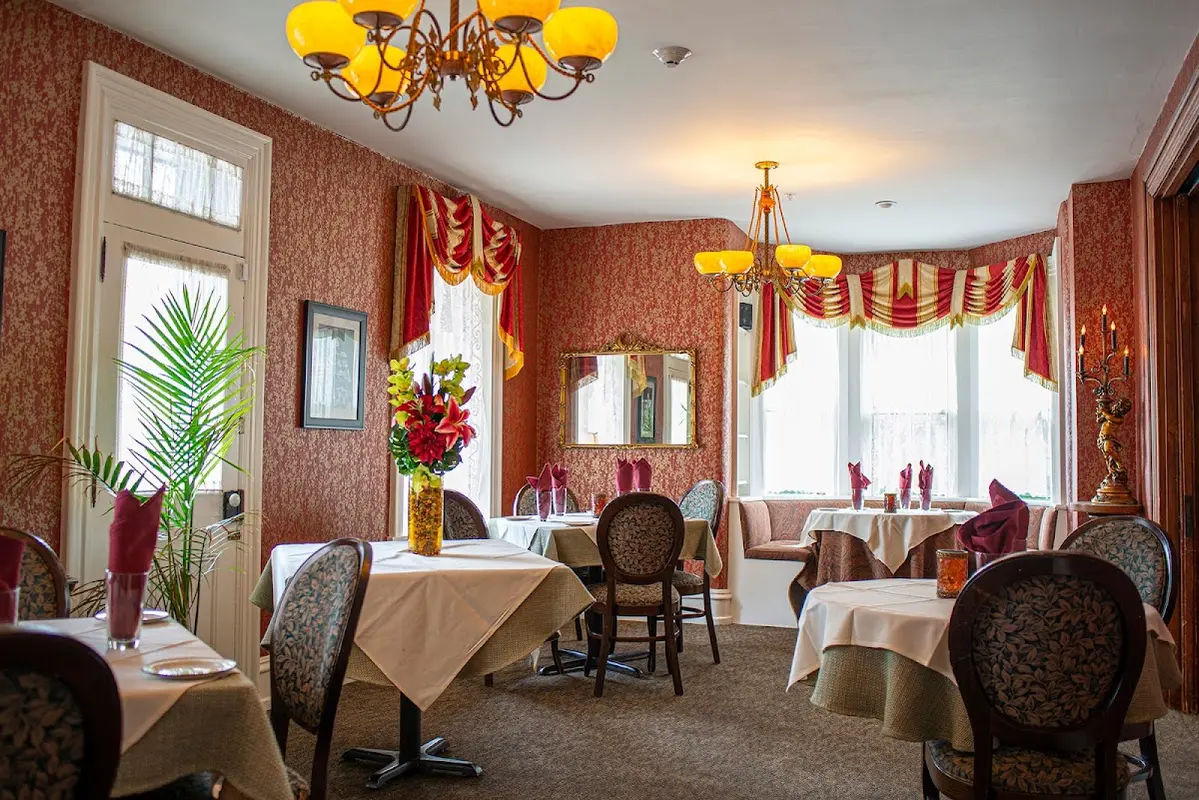 The Washington House Hotel & Restaurant