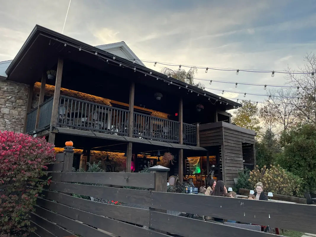 Baci Ristorante & Heart of Oak Pub photo 5