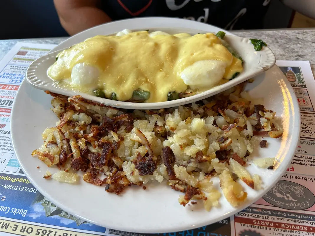 Break Time Family Restaurant & Diner in Warminster - Photo 2