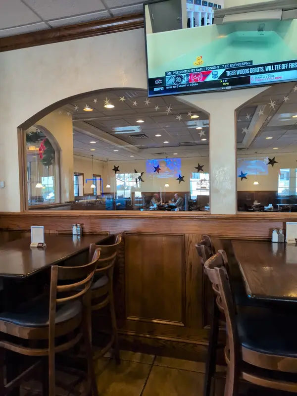 Cosmos Restaurant and Bar in Fairless Hills - Photo 3