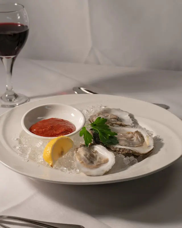 Villa Barolo in Warrington - Photo 2