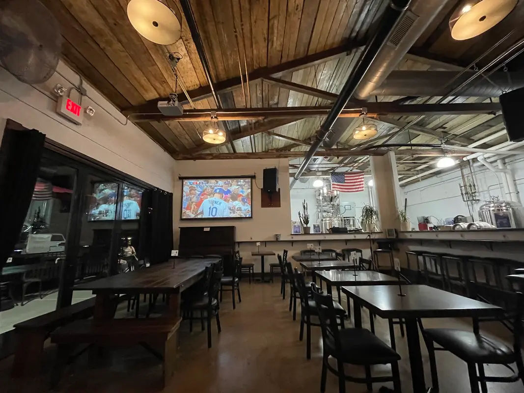 Aristaeus Craft Brewing Company in Langhorne - Photo 2