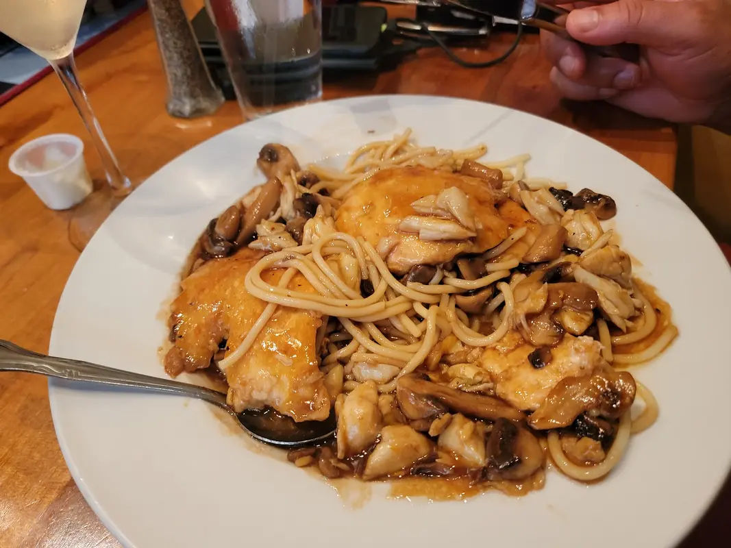 Maggio's Restaurant, Bar & Ballroom in Southampton - Photo 2