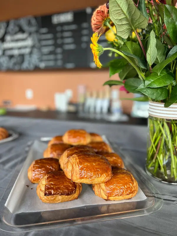 Mamie Colette in Newtown - Photo 2