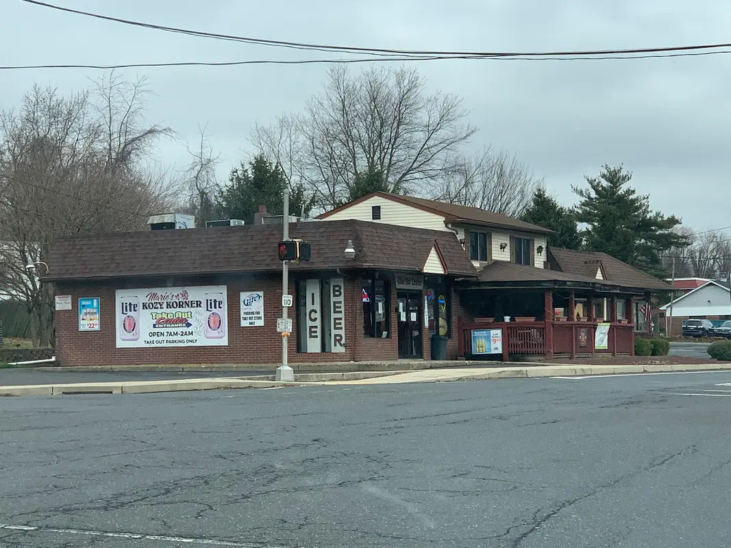 McLawson’s Corner Bar & Grill photo 6