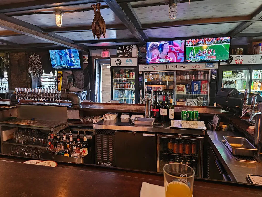 The Horse Tavern & Grille in Sellersville - Photo 4