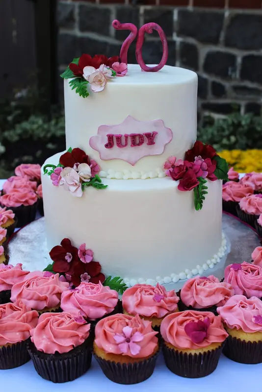 Amy's Creative Cakes in Quakertown - Photo 4