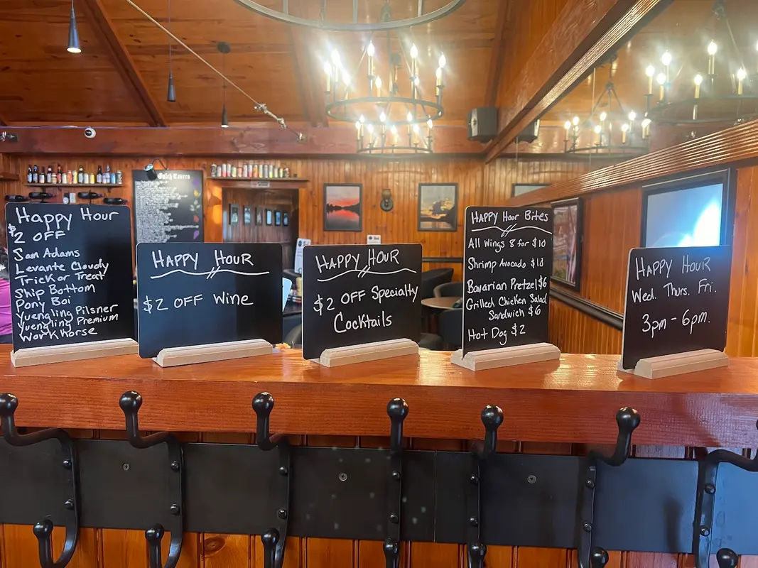 The Gulch Tavern in Upper Black Eddy - Photo 2