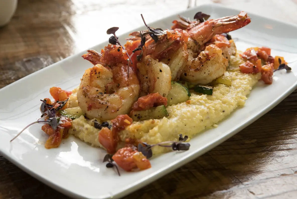 Earl's New American in New Hope - Photo 2