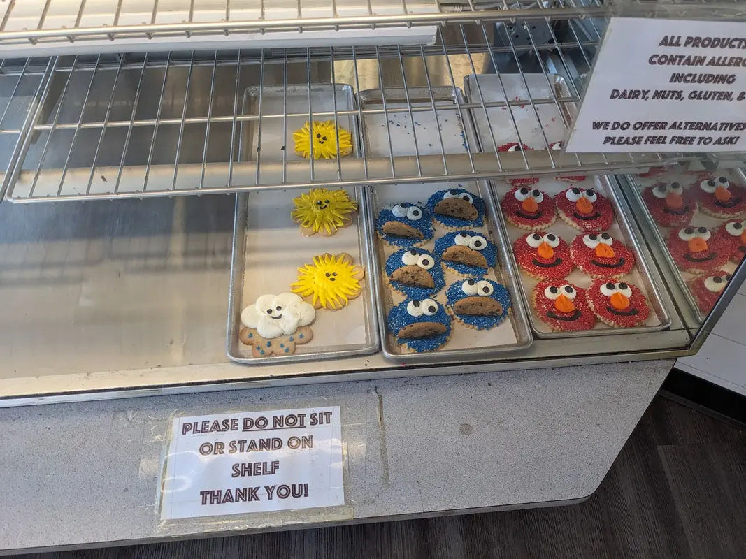 Piazza's Bakery in Levittown - Photo 4