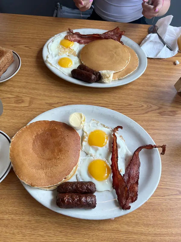 Hampton House Waffles & Eatery in Feasterville - Photo 4