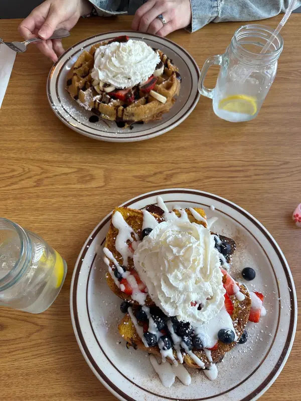 Hampton House Waffles & Eatery photo 5