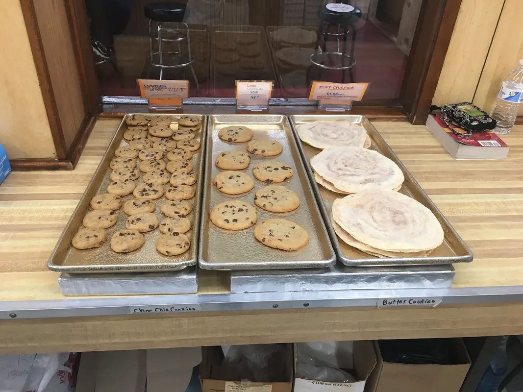 Fleck's Bakery in Quakertown - Photo 3