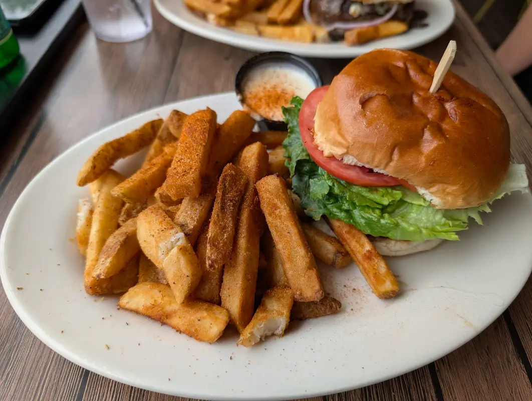 Continental Tavern in Yardley - Photo 4