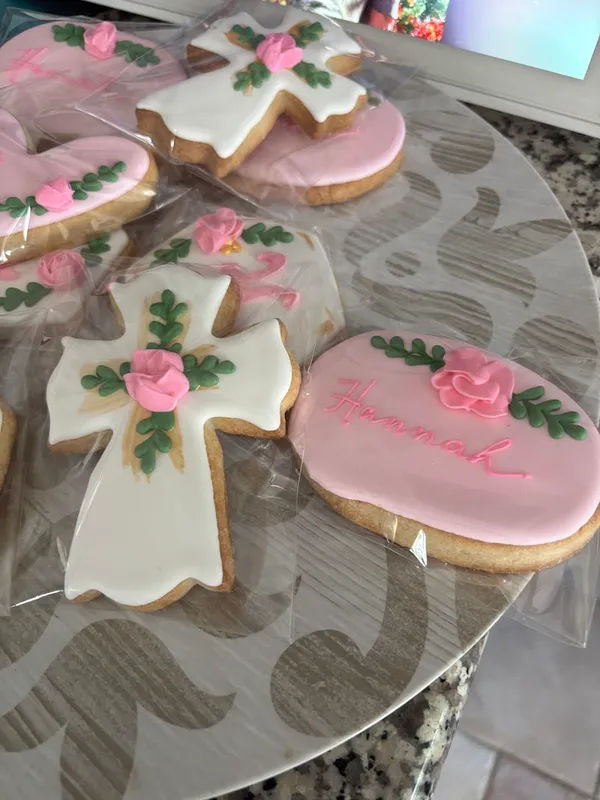 Brown's Doughnut & Pastry Co in Chalfont - Photo 2