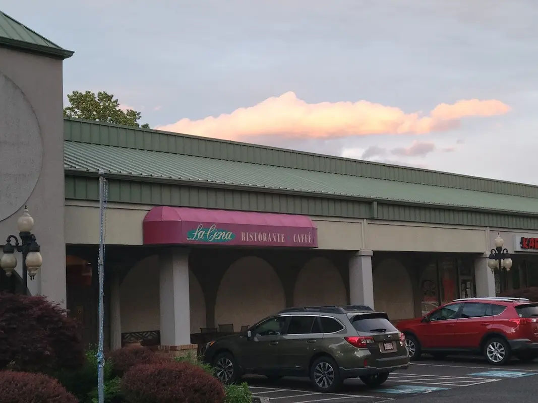 La Cena Restaurant