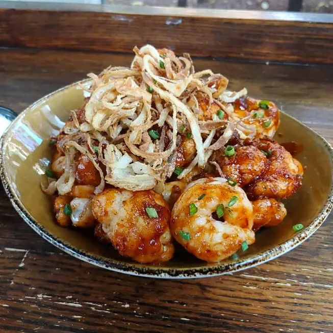 Isaac Newton's Bar & Restaurant in Newtown - Photo 2